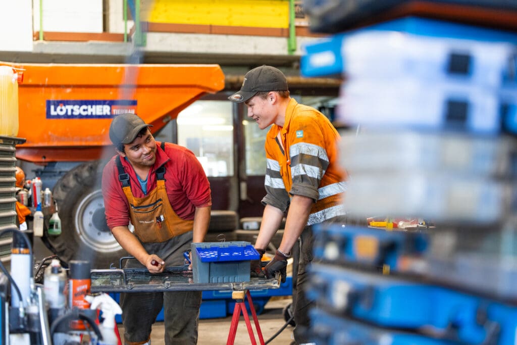 Automobilmechatroniker